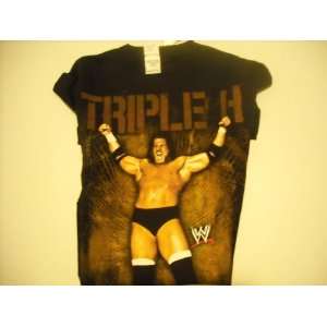  Wrestler Triple H Shirt Size Medium 