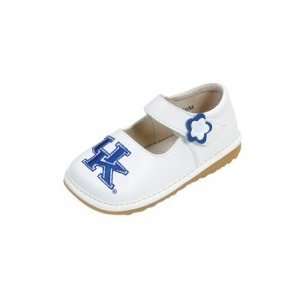  Squeak Me Shoes 3321 Girls Kentucky Mary Jane Size 4 