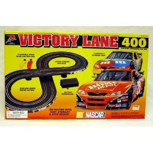  Victory Lane 400 Nascar Racing Set Toys & Games