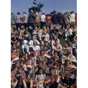  Students Join Spectators after Marching in Constitution Day 