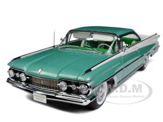 1959 OLDSMOBILE 98 HARD TOP GREEN 1/18 DIECAST MODEL CAR BY SUNSTAR 