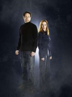Files   24 x 32 Mulder & Scully   Poster   1  