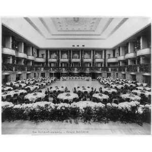 c1933,Waldorf Astoria Hotel,New York,Park Avenue Foyer  