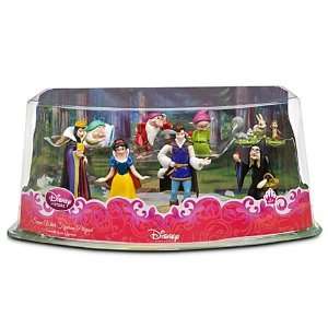   Snow White and the Seven Dwarfs Figure Play Set    8 Pc. Toys & Games