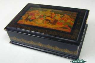 Great Russian Lacquered Papier Mache Wooden Jewelry Box  