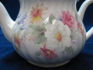   Son Teapot Staffordshire England Camellia Daisy Flowers 6288  
