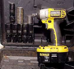 Dewalt DC820 18V Cordless 1/2 Impact Wrench w/Case  