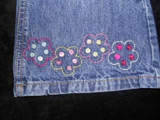 GIRLS SIZE 4 GYMBOREE MEDIUM WASH JEANS WITH FLOWERS ON CUFF 