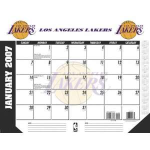  Los Angeles Lakers 22x17 Desk Calendar 2007 Sports 