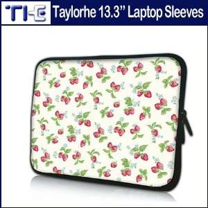  13 to 133 Laptop or Apple Macbook Sleeve strawberries 