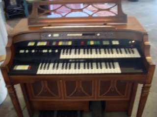 Vintage 1973 Hammond Organ Leslie Model T 582 A in Ohio  