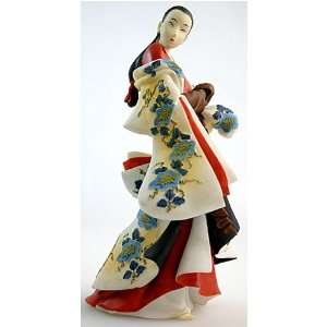  Geisha in White Floral Robe by Kaigetsudo Ando