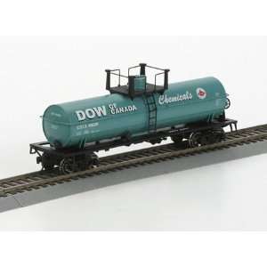  HO RTR Chemical Tank, Dow of Canada #2 Toys & Games