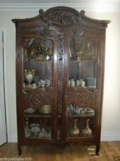 ANTIQUE SPECTACULAR FRENCH COUNTRY OAK WOOD ARMOIRE  