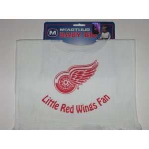   RED WINGS Team Logo Terry Velour Pullover BABY BIB