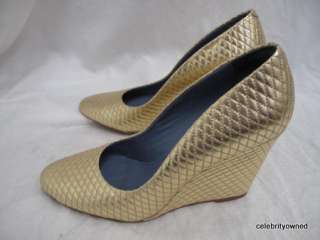 Ashley Dearborn Gold Leather Quilted Wedges 37.5  