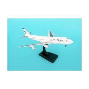    Herpa Continental 767 200 1/600 Model Airplane Toys & Games