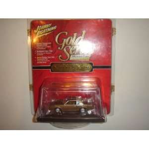   Series Muscle Cars 1987 Buick Regal T Type Gold/Cream #5 Toys & Games