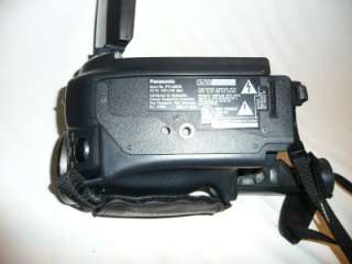   PV L657 Palmcorder Camcorder Camera With Bag/Tapes Works Great VHS c