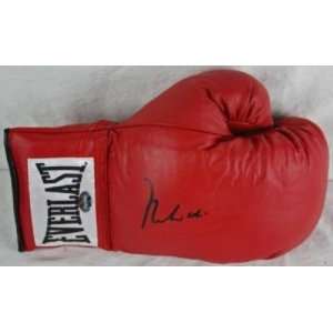   Signed Graded 10 Auth Boxing Glove Psa Itp   Autographed Boxing Gloves