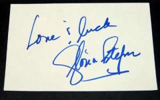 LOVELY SINGER GLORIA ESTEFAN SIGNED CARD AND GREAT PRINT  