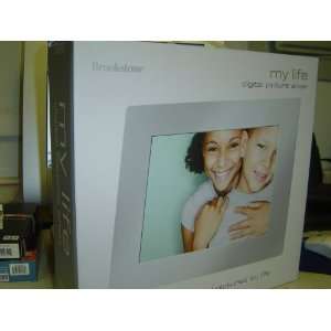    Brookstone My Life 10 Digital Picture Show