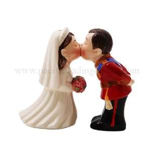  NEW 4 Kate and William Magnetic Salt and Pepper Shakers 