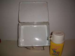 TIN LUNCHBOX AND THERMOS, PINK PANTHER AND SONS, CARTOON, 1984  