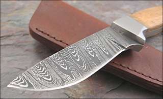   Hunter Damascus Style Finish Full Tang Wood Handles Knife NEW  