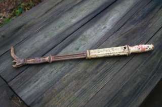 Antique Cast Iron Embossed Nail Puller CRESENT BRIDGEPORT No 58 Sure 