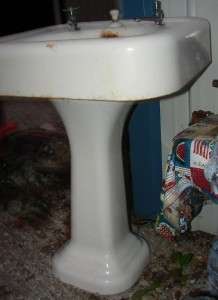 Vintage Porcelain Pedestal Bathroom Sink USA Standard Sanitary Mfg. Co 