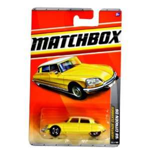   Scale Die Cast Car #21   Classic Yellow Color Mid Size Executive Car