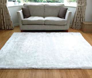 Splendour Collection Super Shiny and Soft Shaggy Shadow Design Snow 