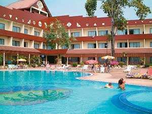 pattaya garden hotel pool