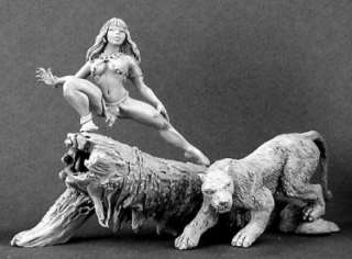Queen of the Jungle (54mm) by Reaper Miniatures 30001  