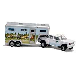 Equine Christmas Breyer Stablemates Pick up Truck and Gooseneck 