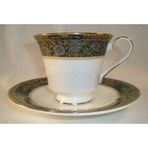 Teacup & Saucer Set   Royal Doulton English Fine Bone China, Carlyle 
