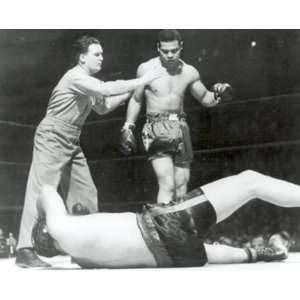 Joe Louis Knockdown Buddy Baer Black and White 16 x 20 Photograph 