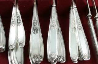 59 piece 1847 ROGERS BROS SILVERWARE 12 PLACE SETTING WITH CASE  