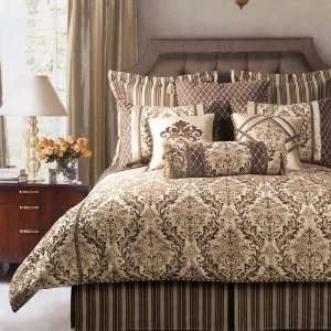  Taylor Broderick Comforter Set   Oversize Queen