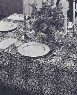 Vintage Crochet PATTERN MOTIF Block Tablecloth Wreath  