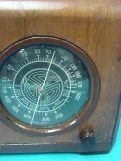 1937 Vintage Admiral Tube Table Top Radio Model B325 Art Deco AM SW 